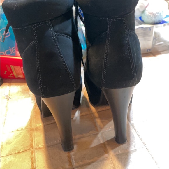 Boots - Picture 2 of 4